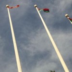 Bandeiras da Líbia na chegada à Trípoli – Por dentro da África